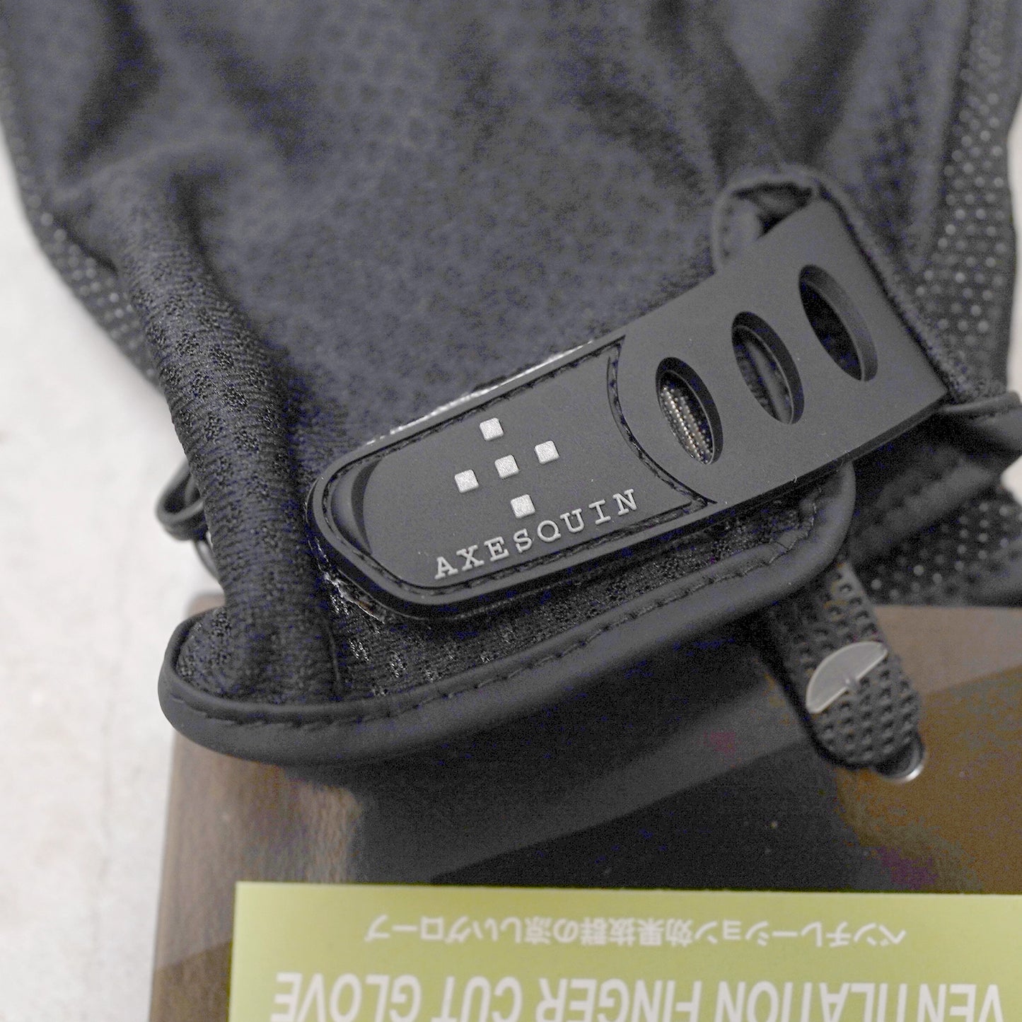 【AXESQUIN】アクシーズクイン Ventilation Finger Cut Glove "Black" ※ネコポス可