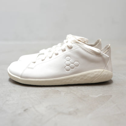 【VIVOBAREFOOT】ヴィヴォ ベアフット women's Geo Court Ⅳ "Bright White"