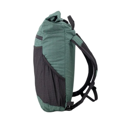 【ULA-Ultralight Adventure Equipment】ウルトラライトアドベンチャーイクイップメント Robic Node "2Color"