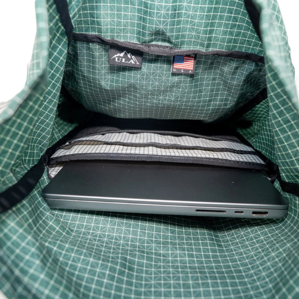 【ULA-Ultralight Adventure Equipment】ウルトラライトアドベンチャーイクイップメント Robic Node "2Color"